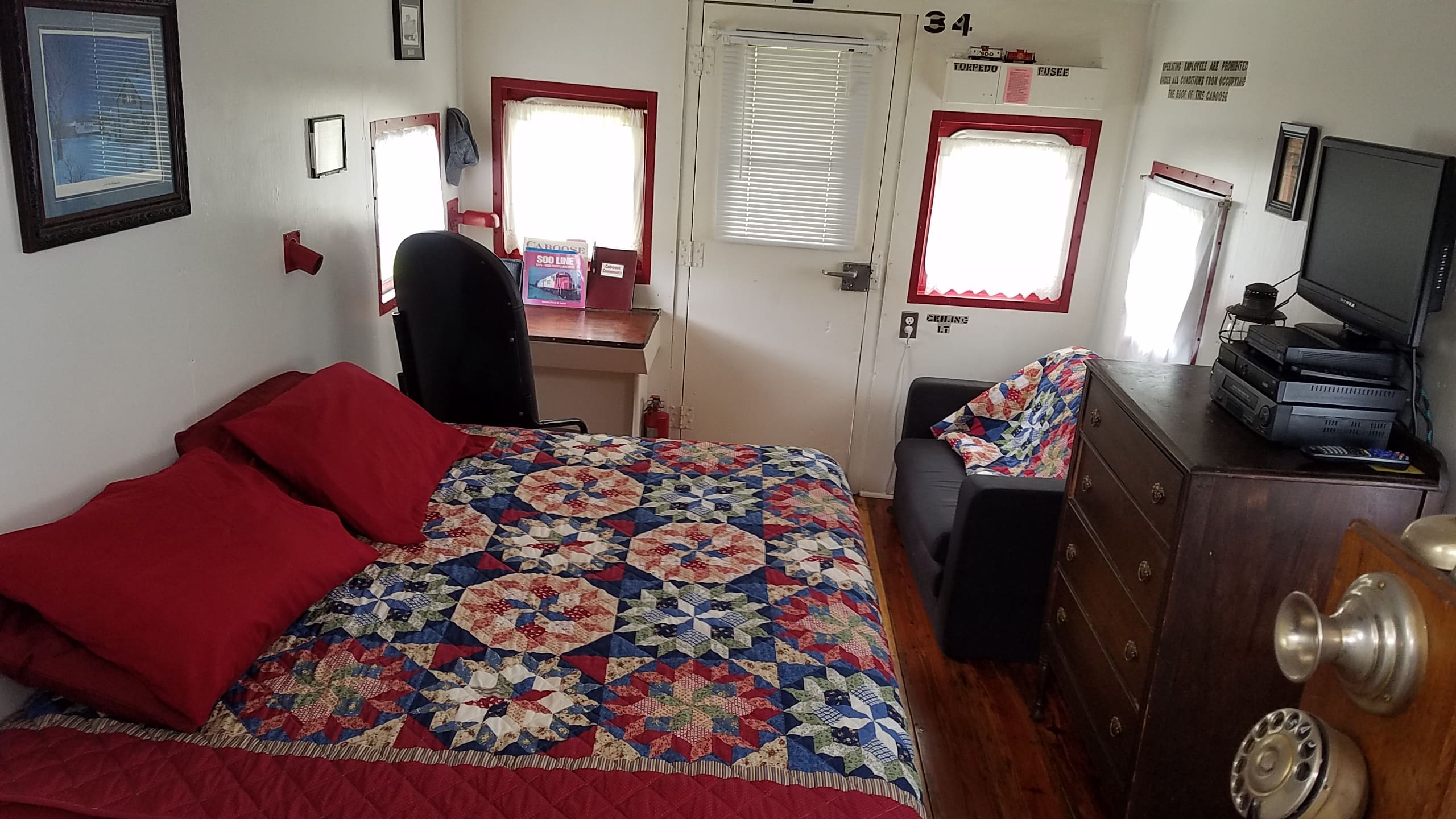 room Image 1